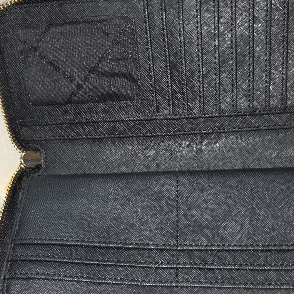 MICHAEL KORS Black Leather With Gold Wallet Wristlet With Strap EUC - Picture 4 of 12